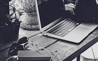 经济实惠，智能高效：i3电脑主机，让你的生活更精彩！